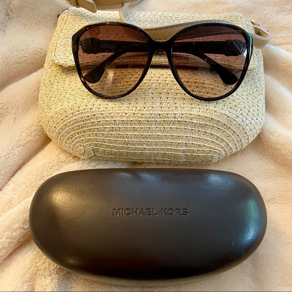 Michael Kors sunglasses with free gift!